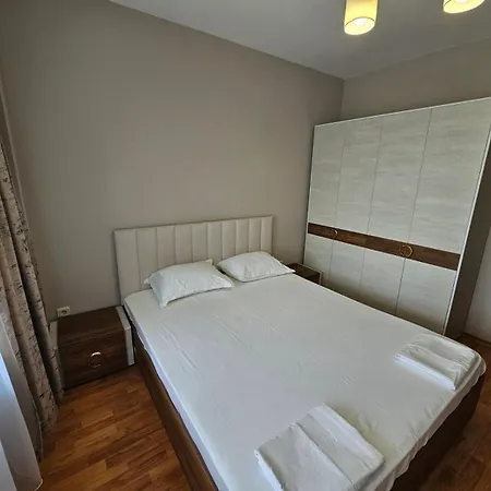 Апартамент Elena 35 *
