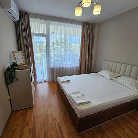 아파트 Elena 35 *